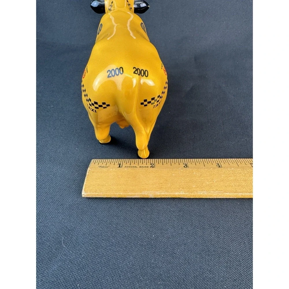 Vintage 2000 Cow Parade NYC New York City Taxi Cow Collectable Figurine